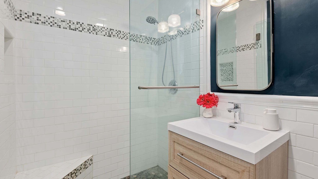 Photo of Bathroom in Carpinteria