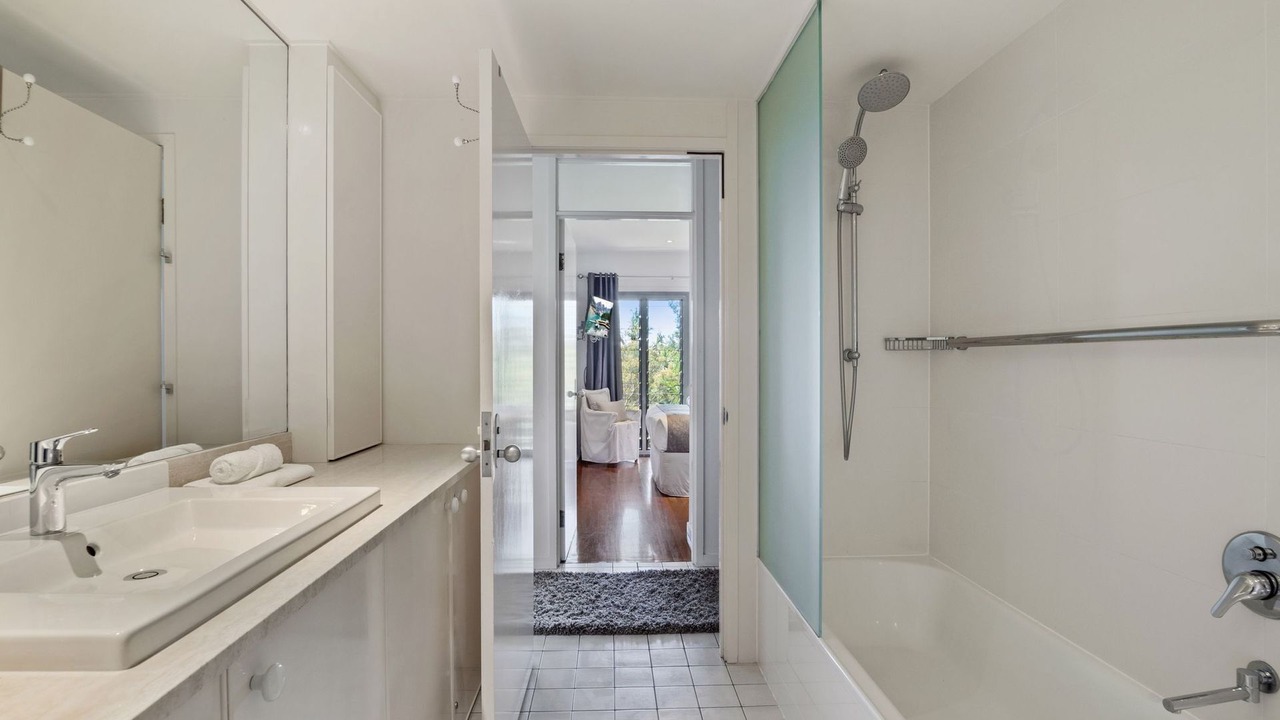 Photo of Bathroom in Point Lookout