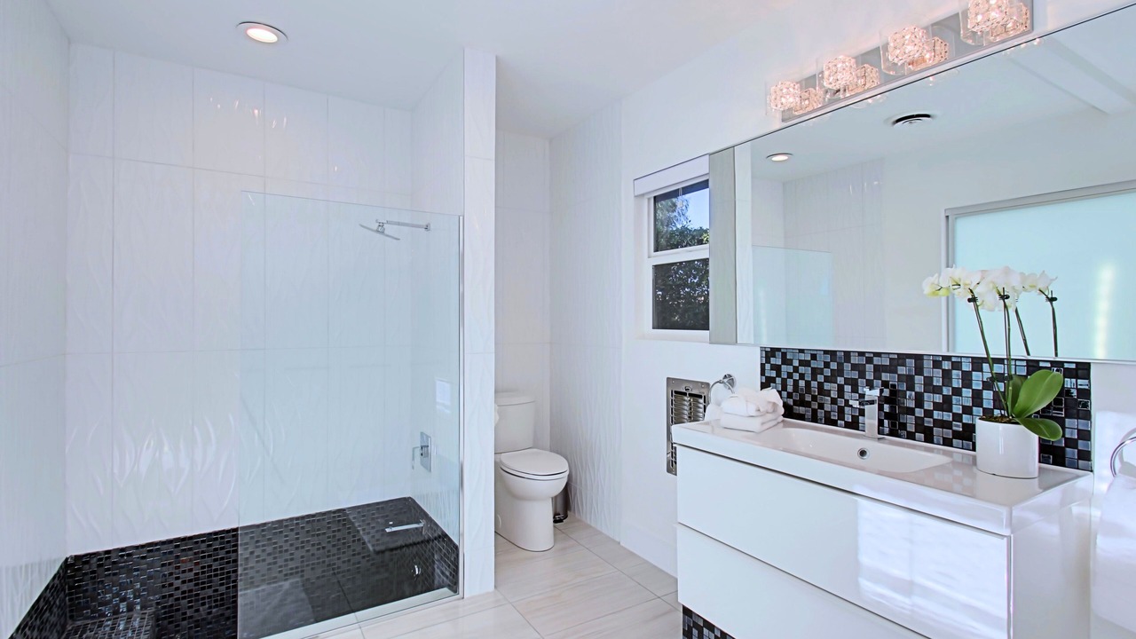 Photo of Bathroom in Tahquitz River Estates