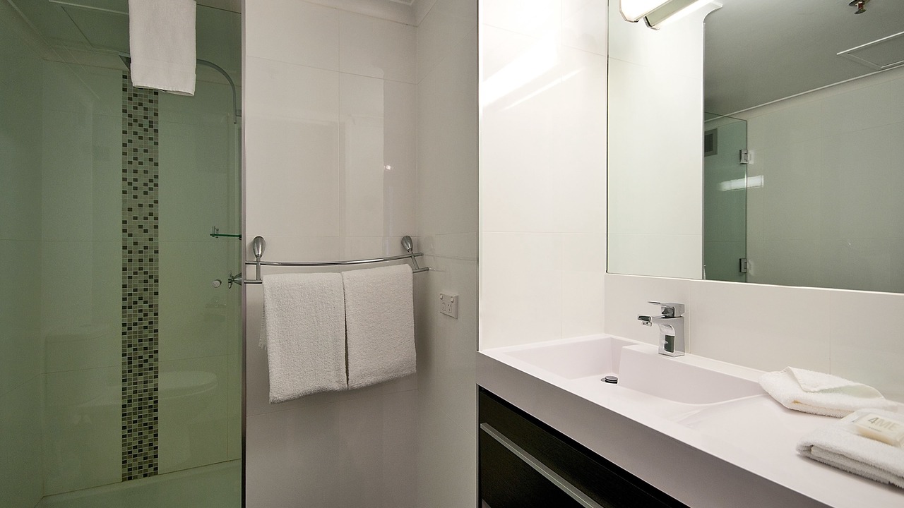 Photo of Bathroom in Main Beach
