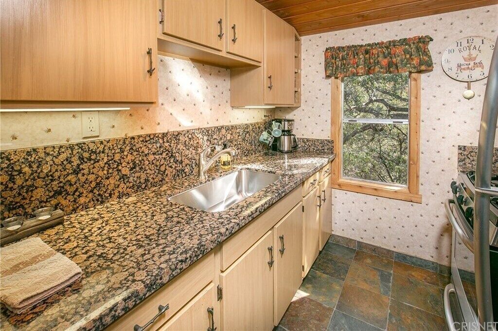 Photo of Kitchen in Pine Mountain Club