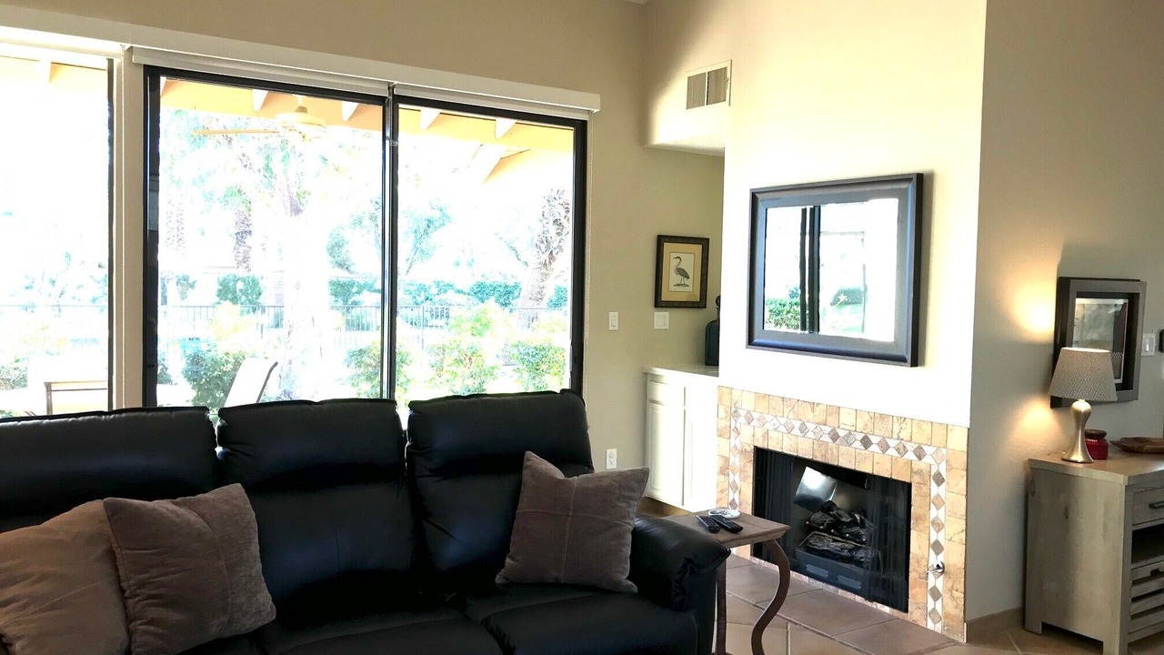 Photo of Livingroom in Palm Desert