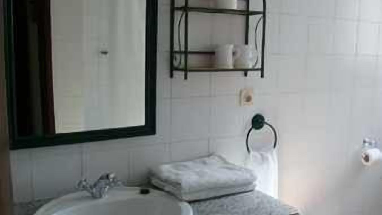 Photo of Bathroom in Gouveia