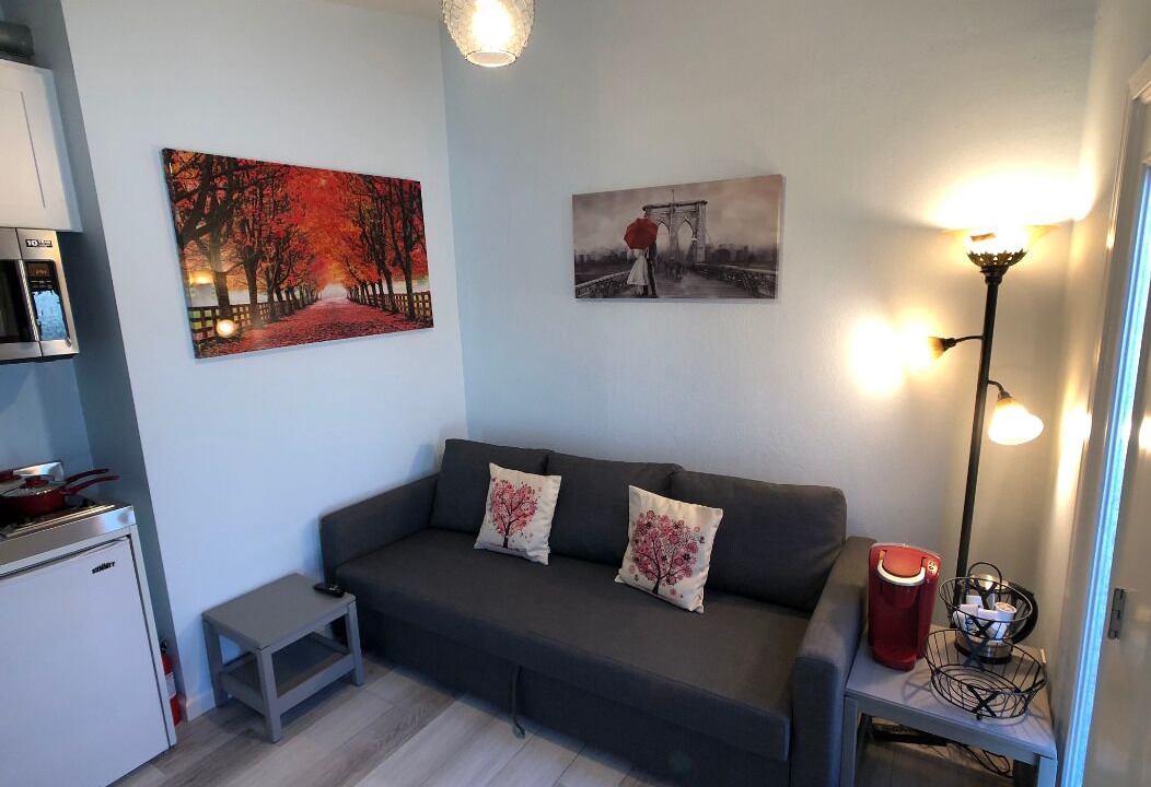 Photo of Livingroom in East San Mateo