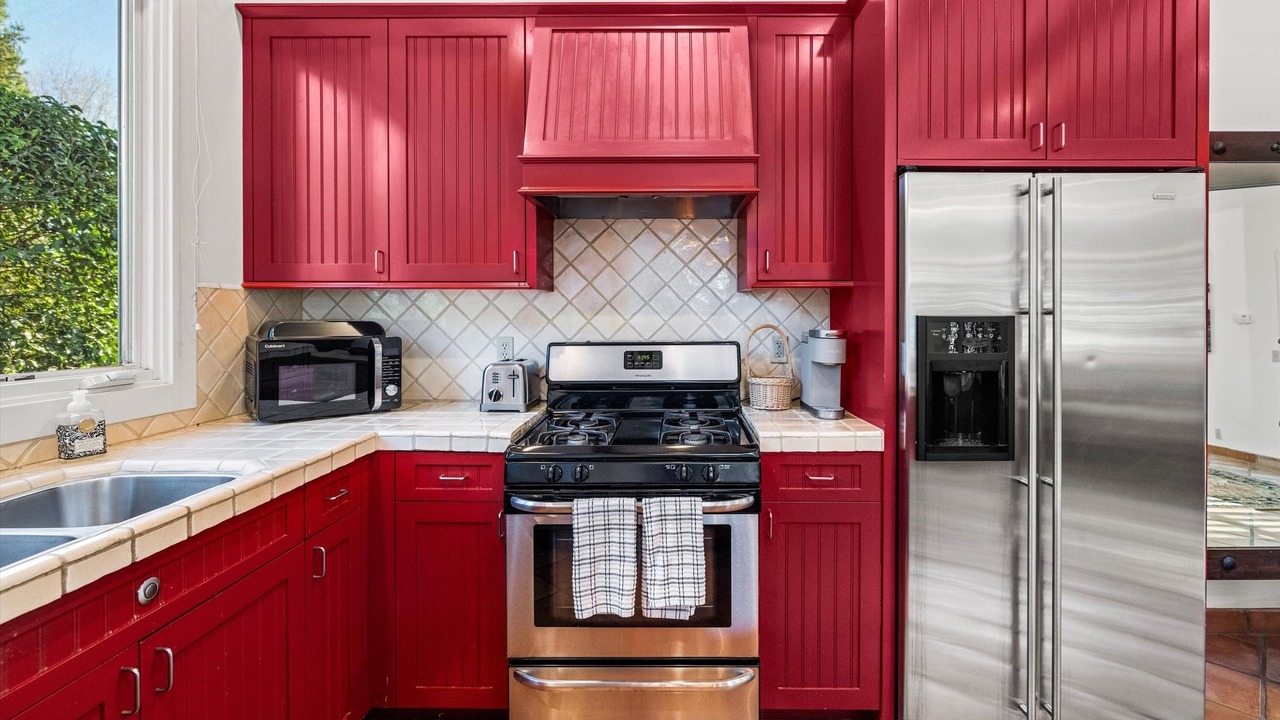 Photo of Kitchen in Los Olivos