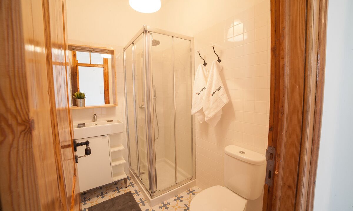 Photo of Bathroom in Alfama
