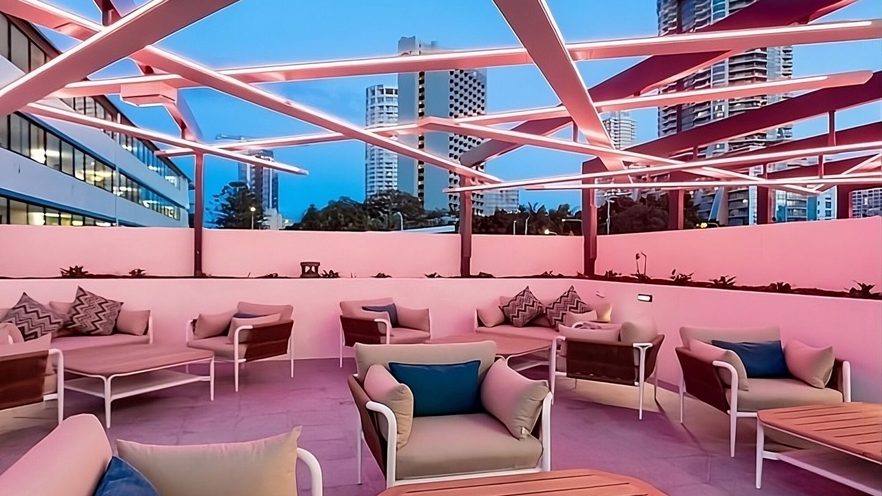 Photo of Others in Surfers Paradise