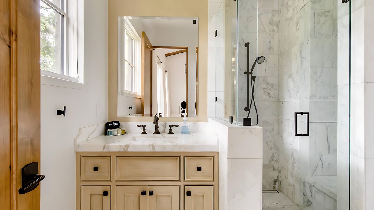 Photo of Bathroom in Woodside