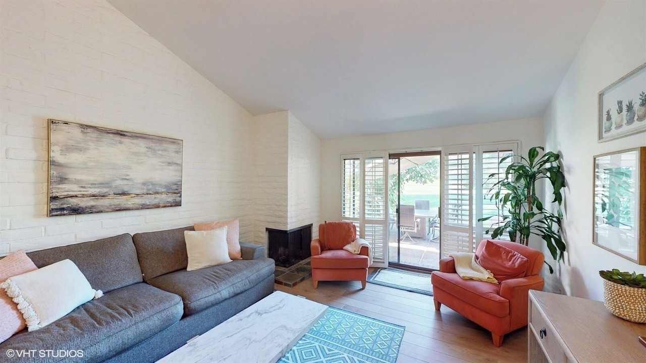 Photo of Livingroom in Napa