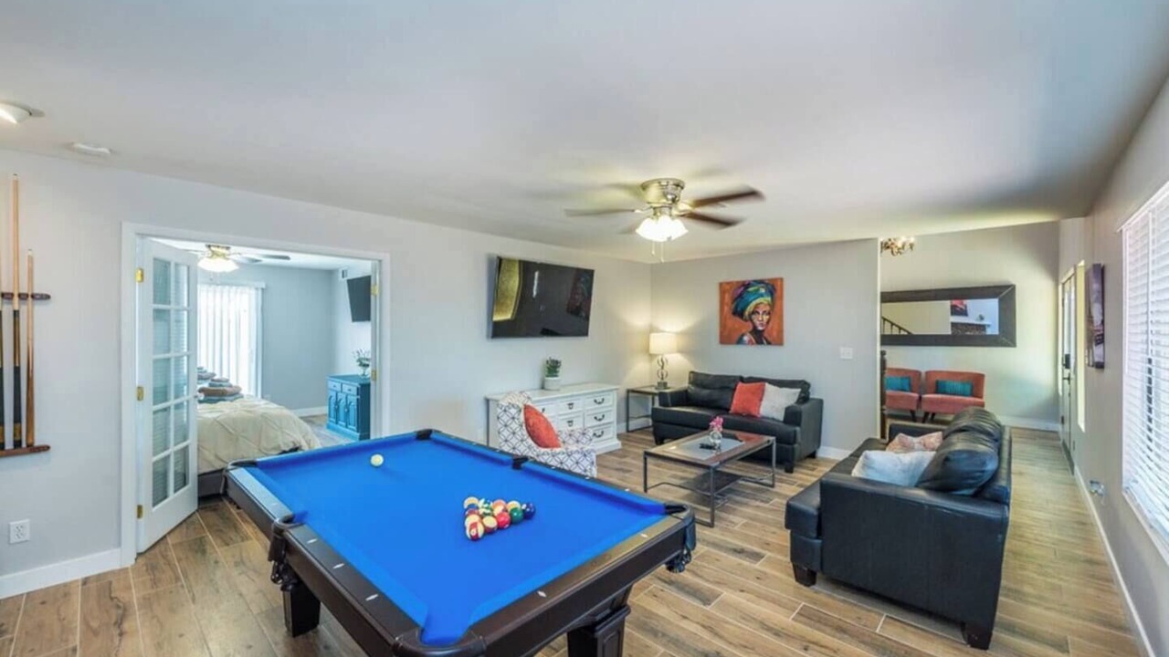 Photo of Livingroom in Spring Valley