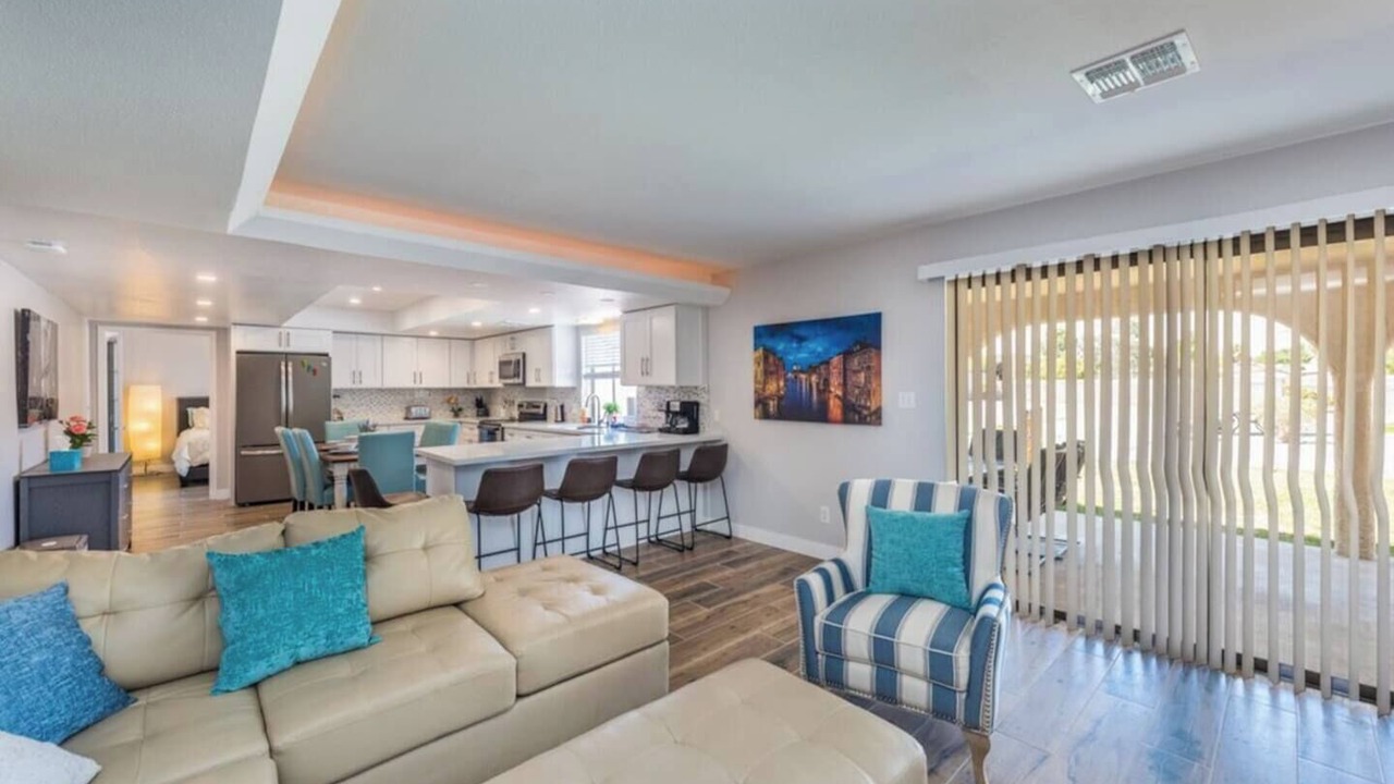 Photo of Livingroom in Spring Valley