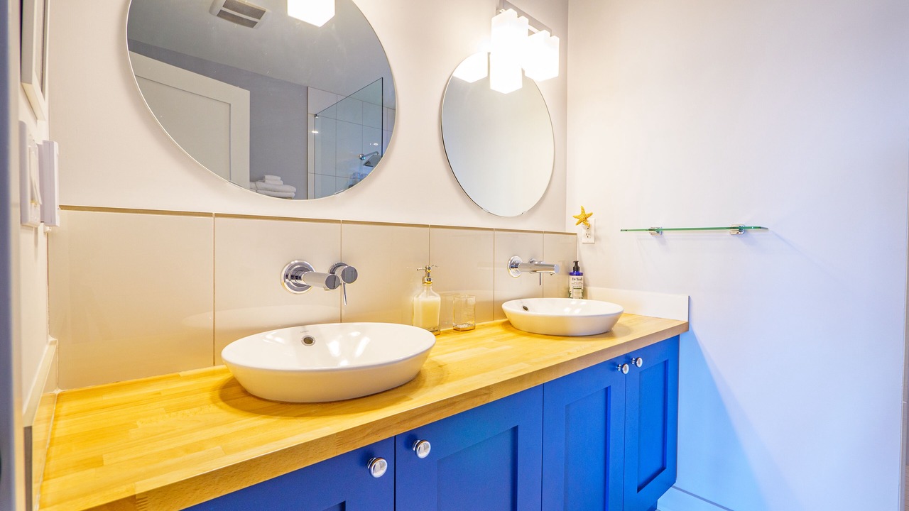 Photo of Bathroom in Ucluelet