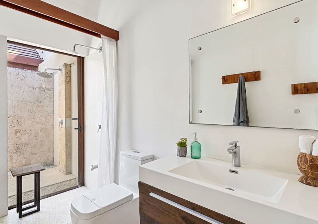 Photo of Bathroom in Playa Langosta