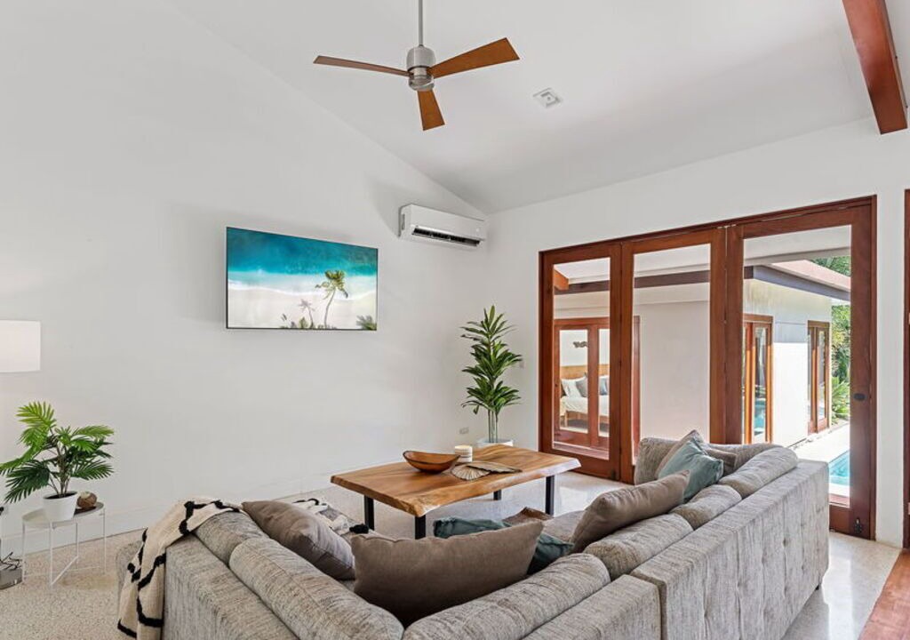 Photo of Livingroom in Playa Langosta