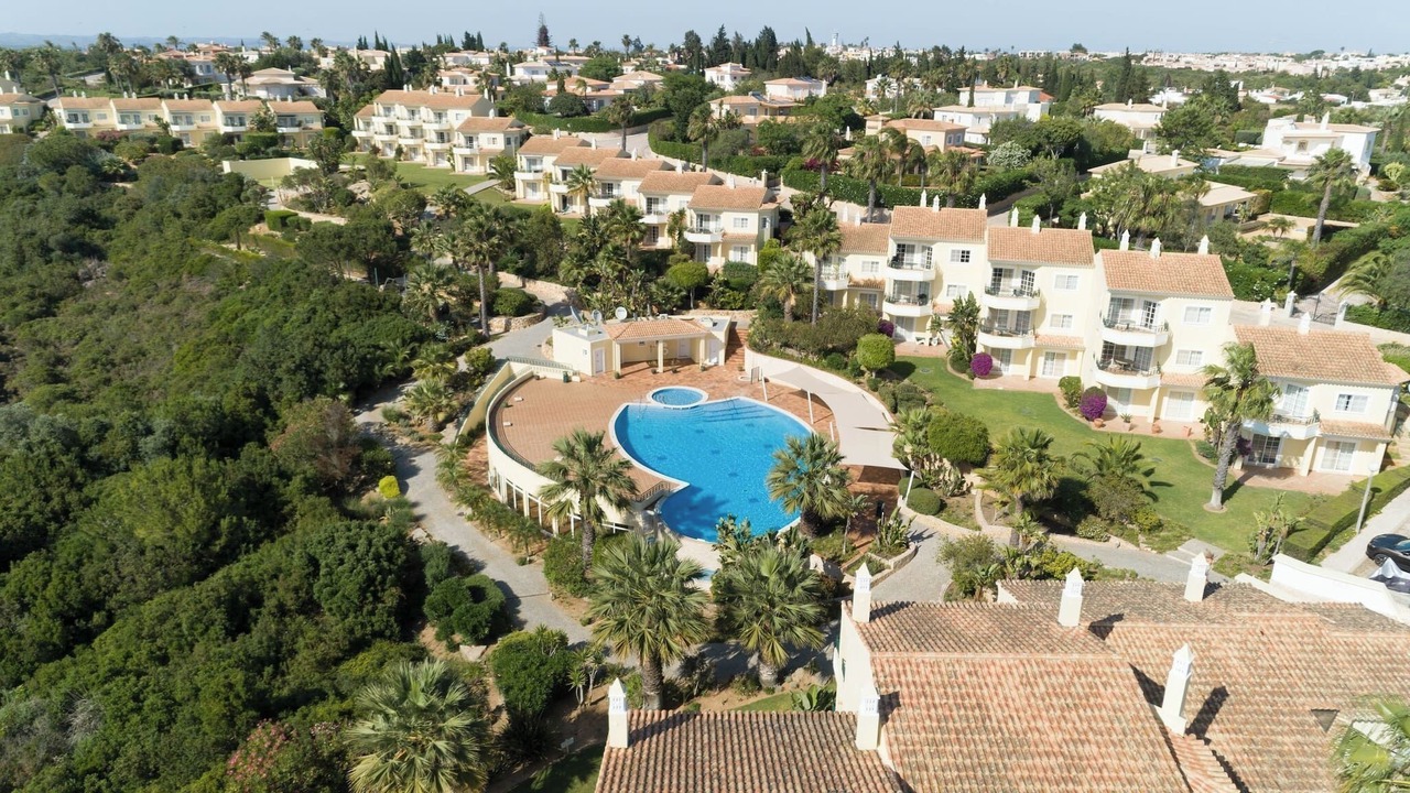 Photo of Outdoor in Estombar