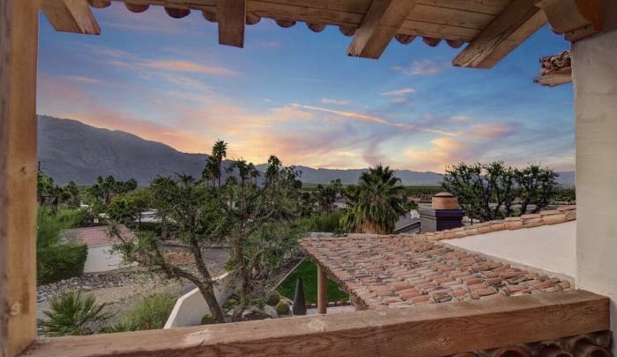 Photo of Patio Balcony in Araby Cove