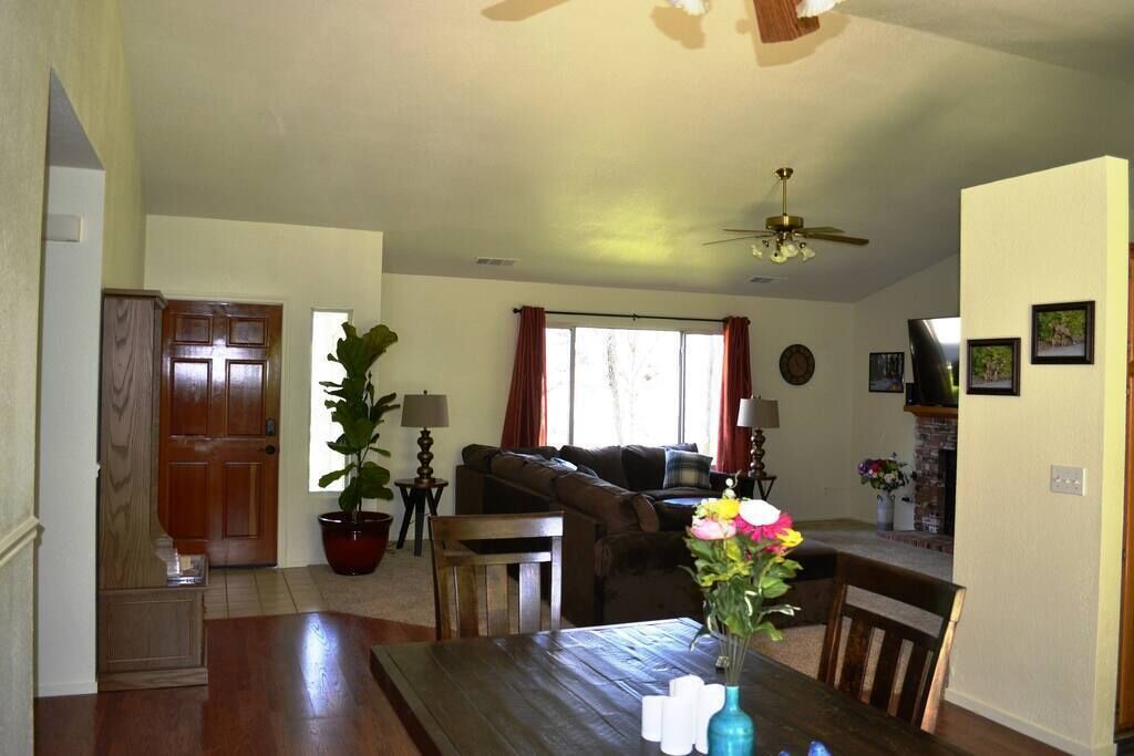Photo of Bedroom in Three Rivers