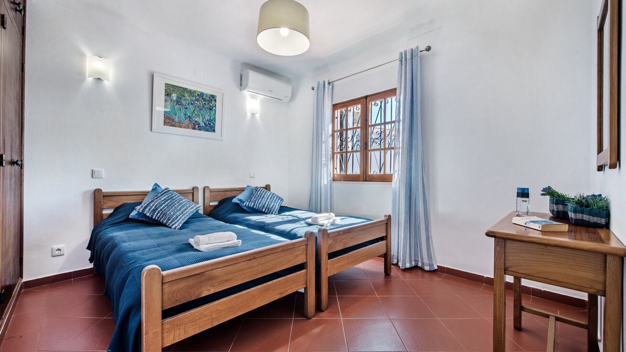 Photo of Bedroom in Vale de Parra