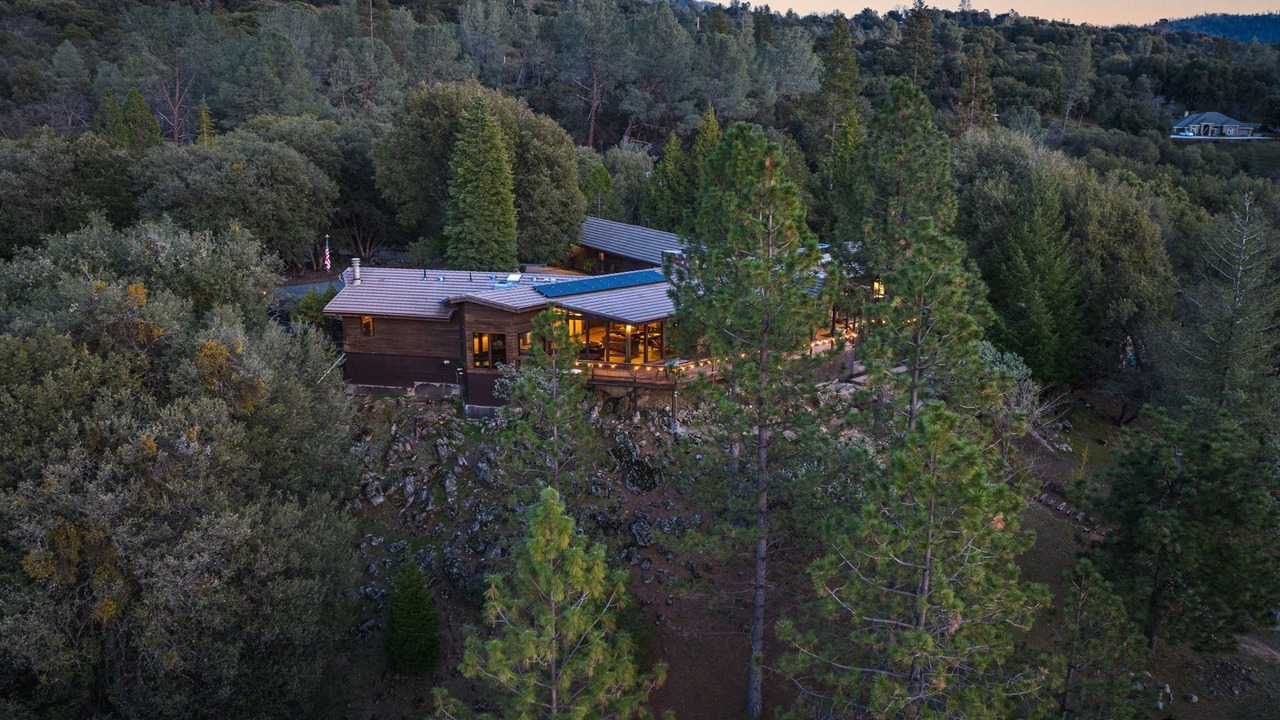Photo of Outdoor in Oakhurst