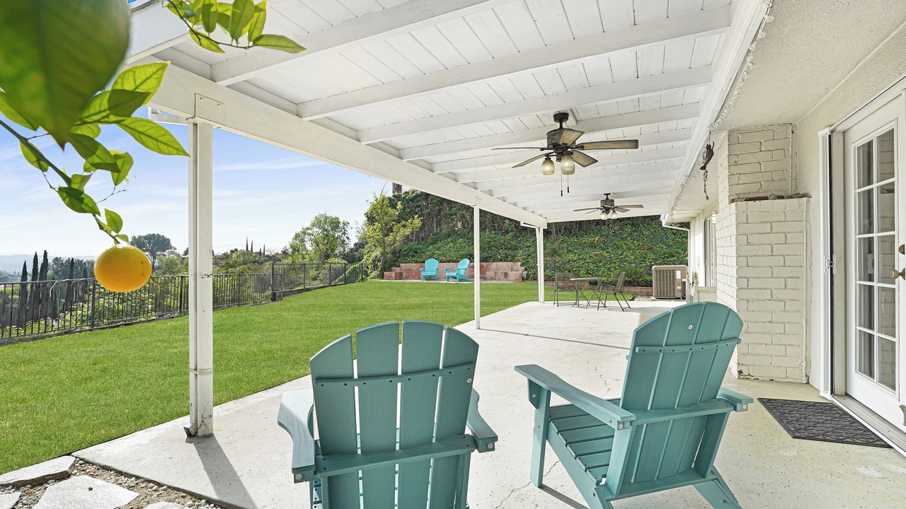 Photo of Patio Balcony in Woodland Hills