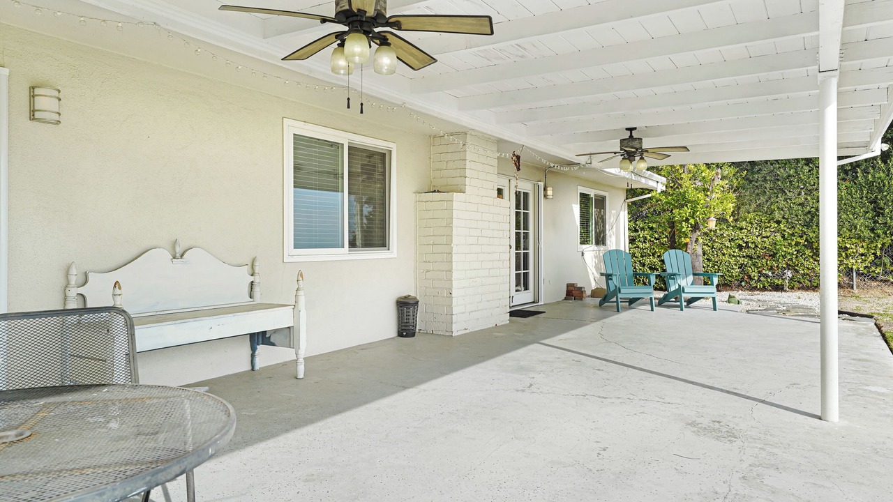 Photo of Patio Balcony in Woodland Hills