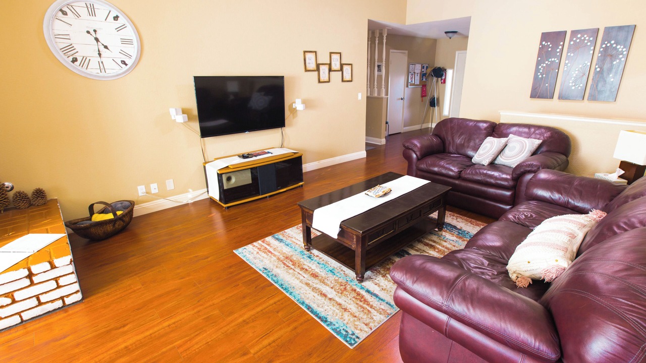 Photo of Livingroom in Green Valley North