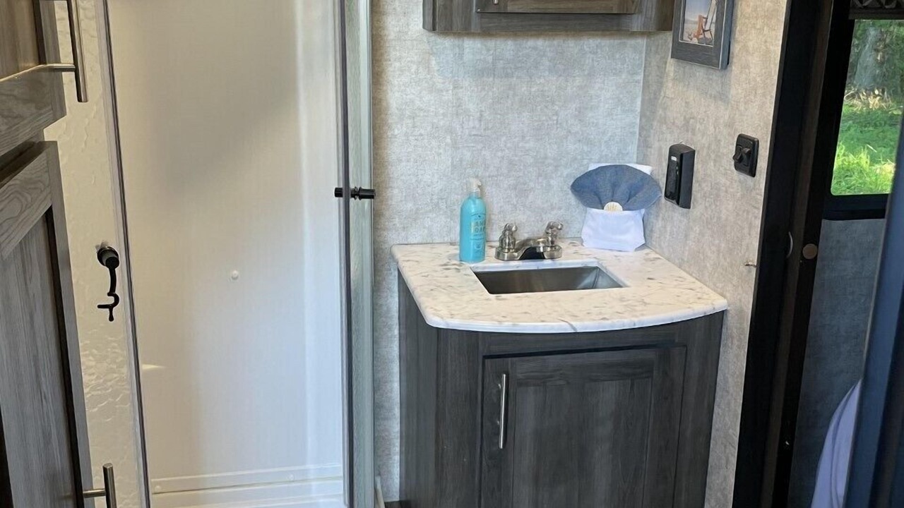 Photo of Bathroom in Callender