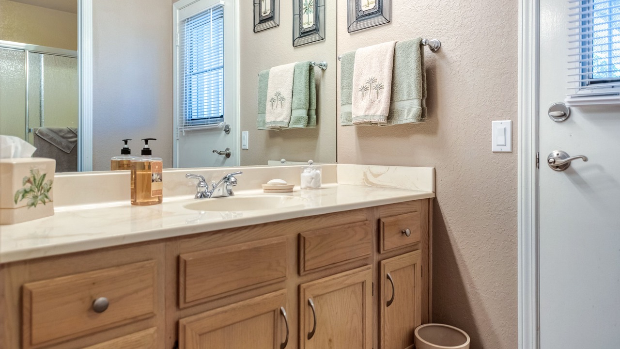 Photo of Bathroom in Desert Club Manor