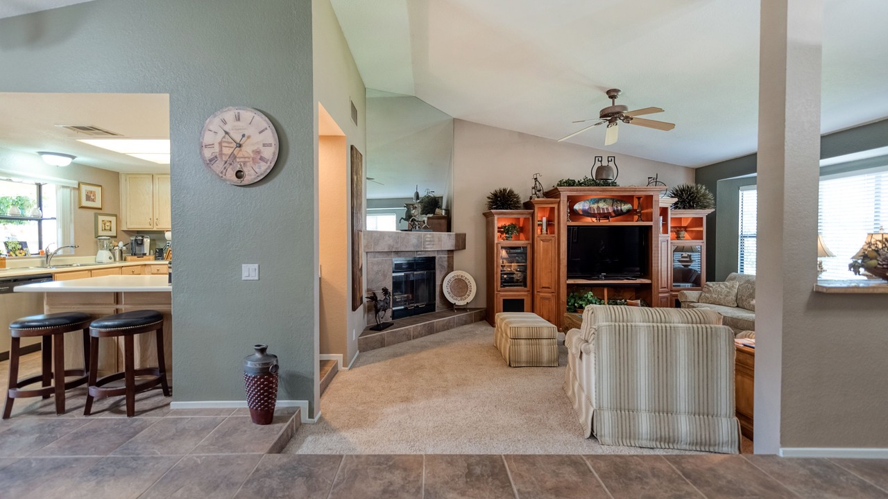 Photo of Livingroom in Desert Club Manor