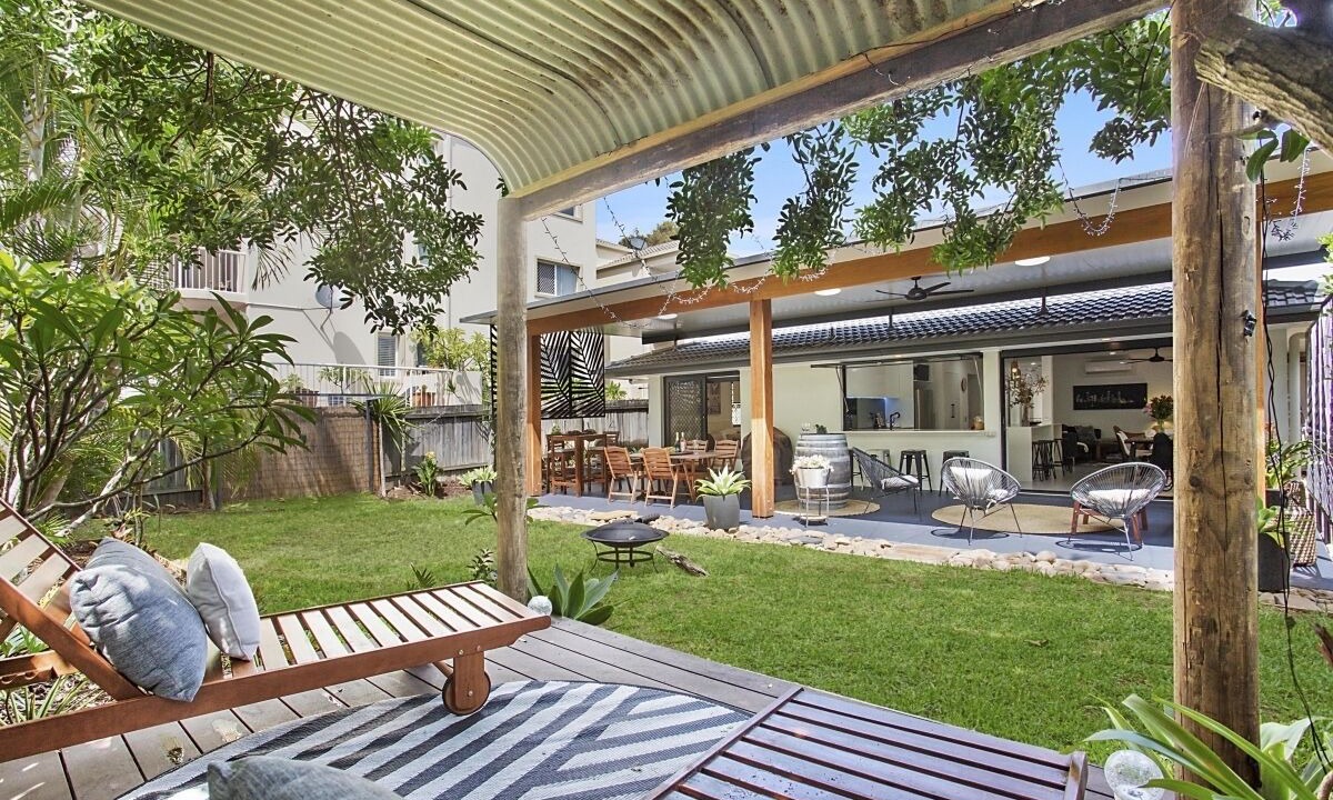 Photo of Patio Balcony in Mermaid Waters