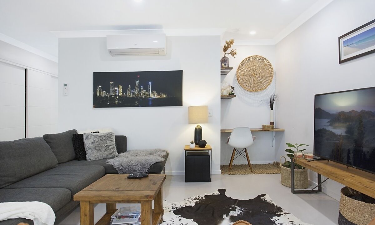 Photo of Livingroom in Mermaid Waters