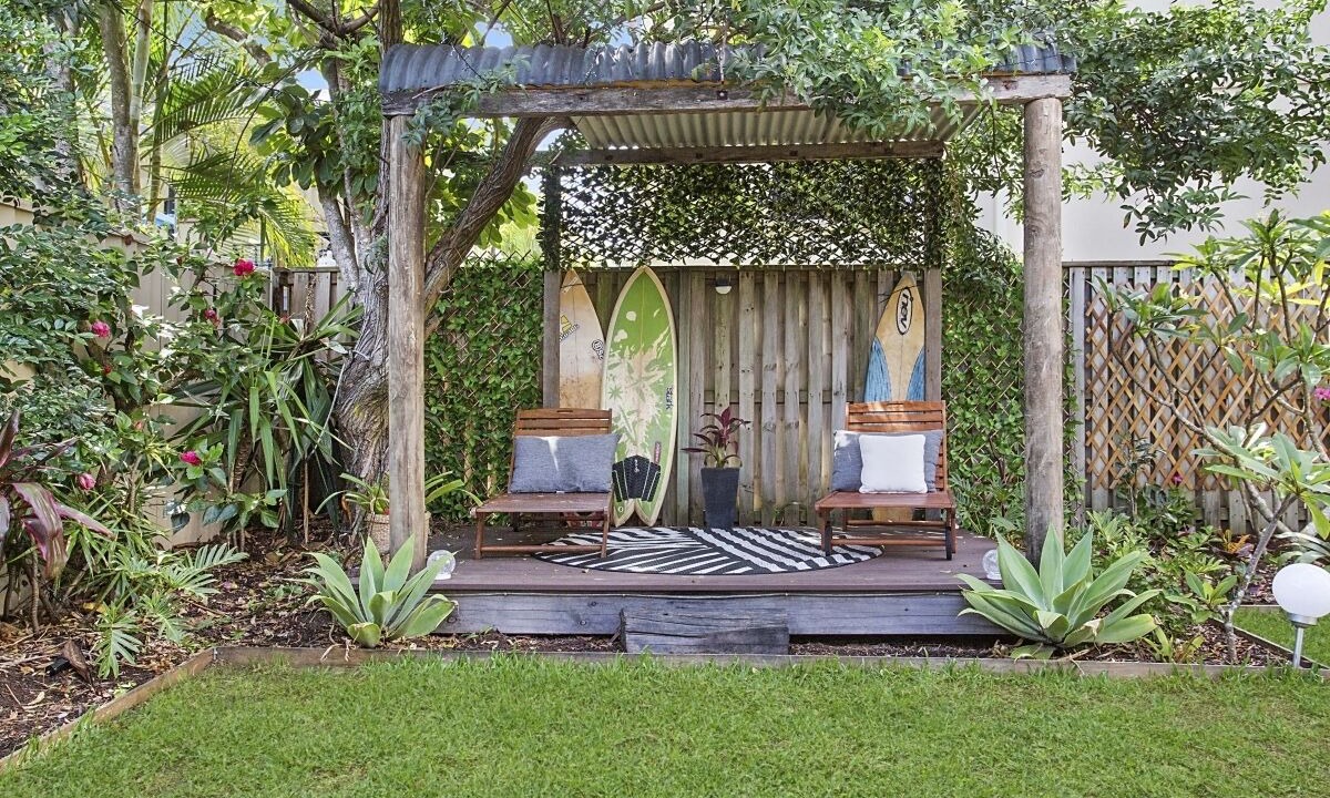 Photo of Outdoor in Mermaid Waters