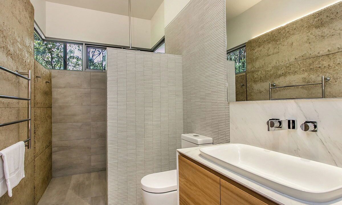 Photo of Bathroom in Skinners Shoot