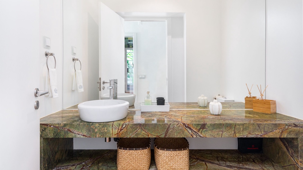 Photo of Bathroom in Estoril