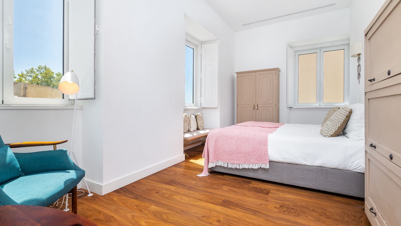 Photo of Bedroom in Estoril