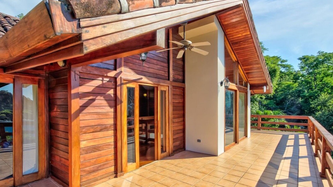 Photo of Patio Balcony in La Vista