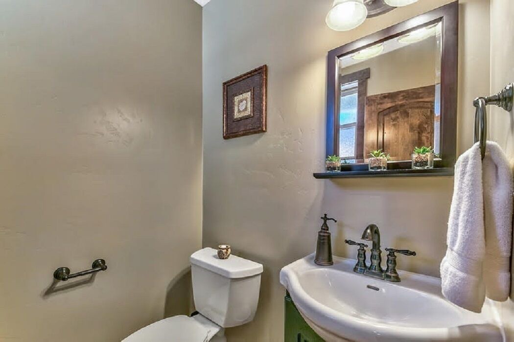 Photo of Bathroom in Lincoln Park