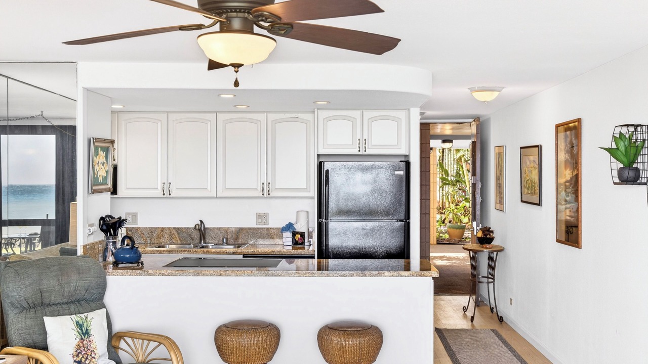Photo of Kitchen in Honokowai