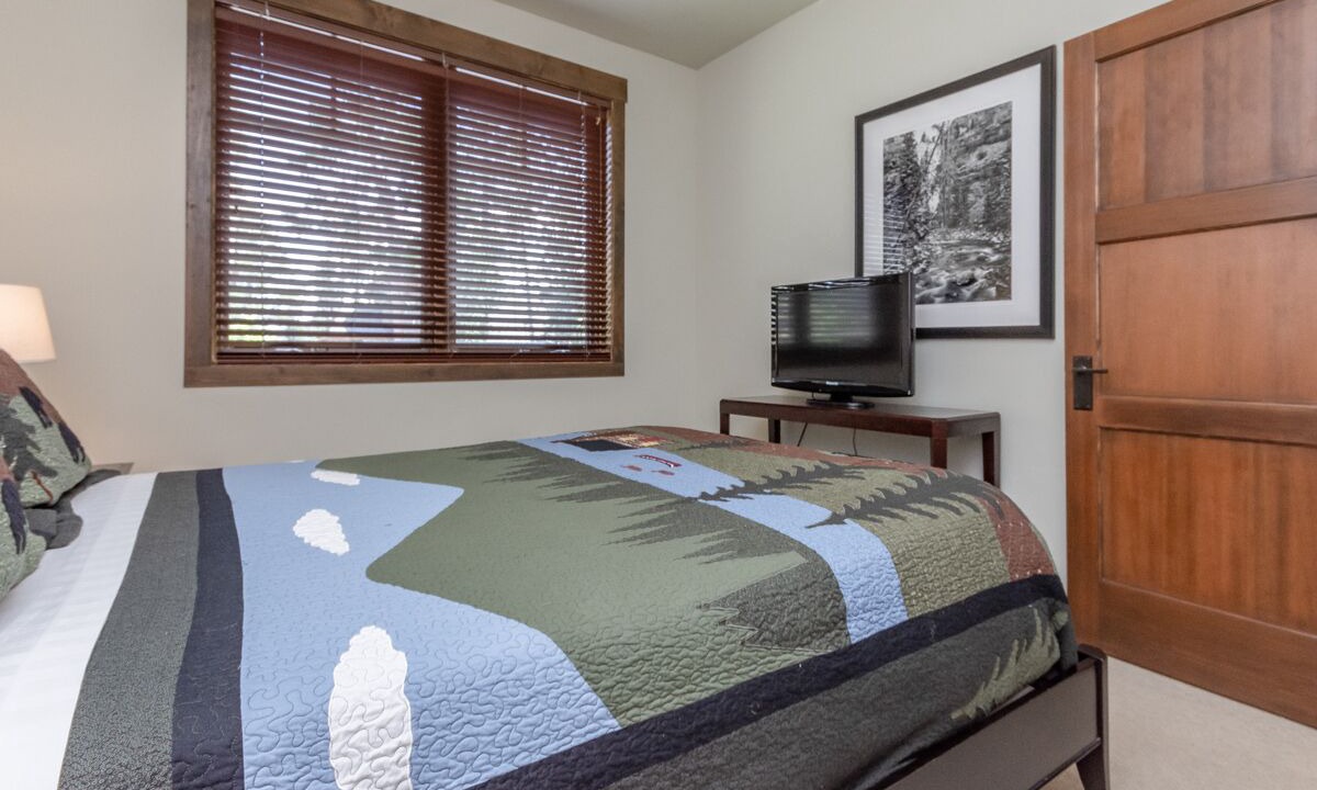 Photo of Bedroom in Woodwinds