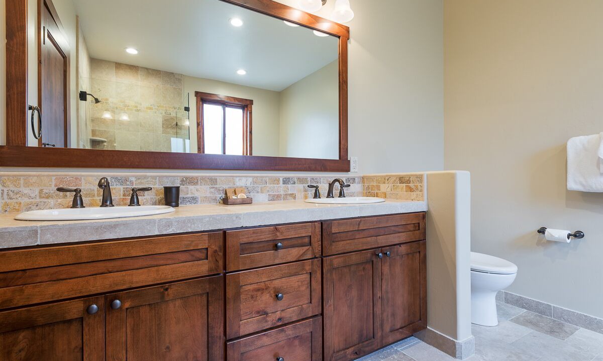 Photo of Bathroom in Stonegate