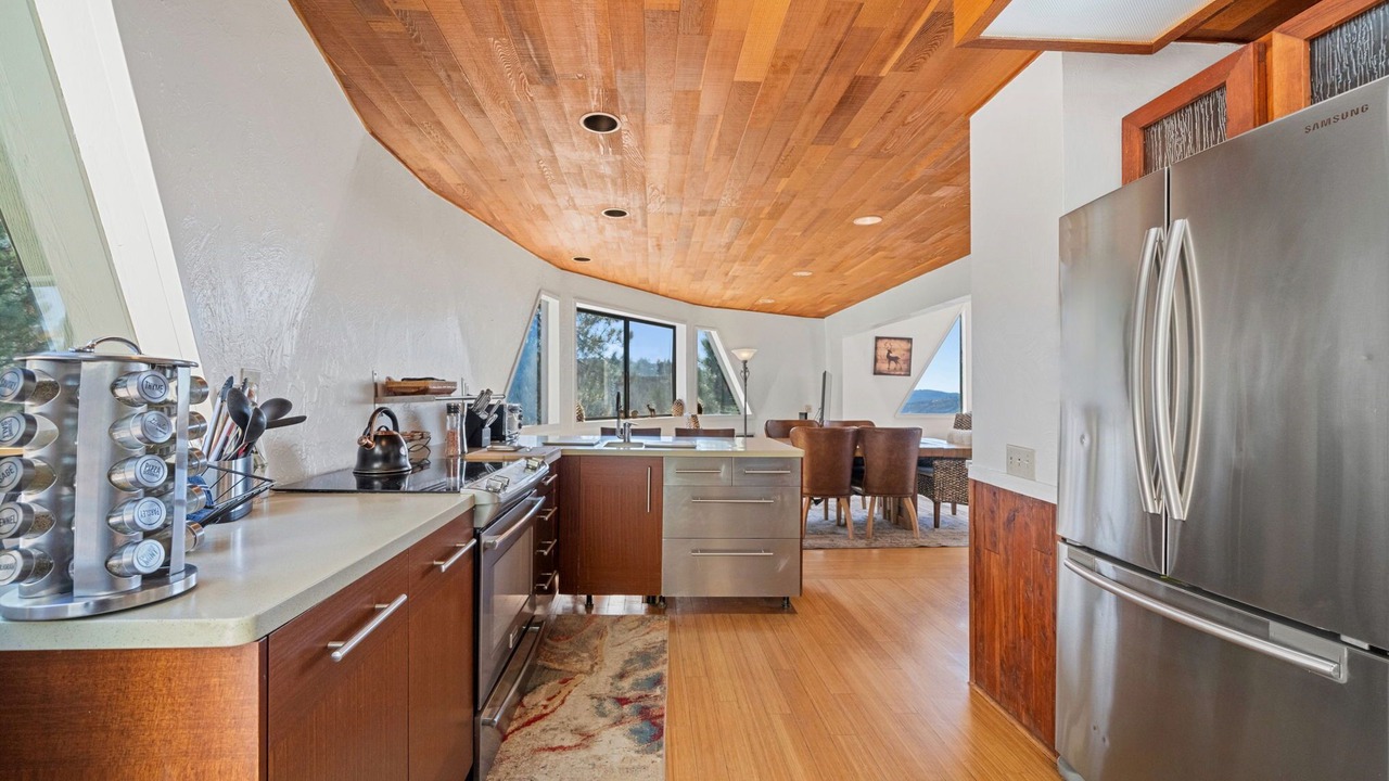 Photo of Kitchen in Idyllwild