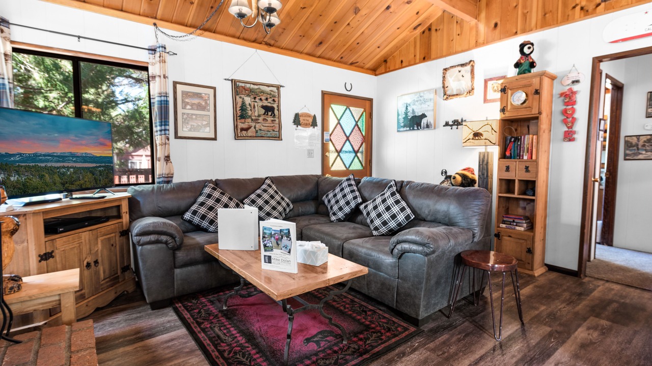 Photo of Livingroom in Big Bear Lake