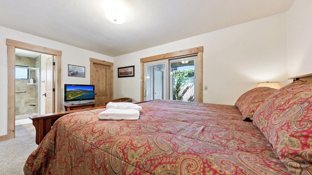 Photo of Bedroom in Highland Woods