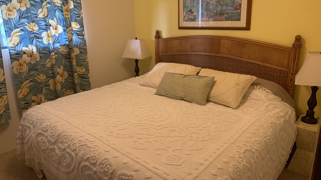 Photo of Bedroom in Pukalani