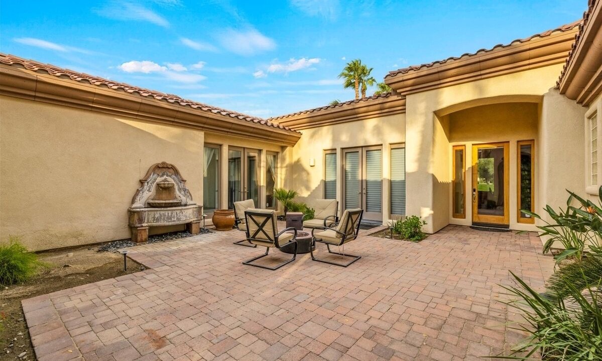 Photo of Patio Balcony in La Quinta
