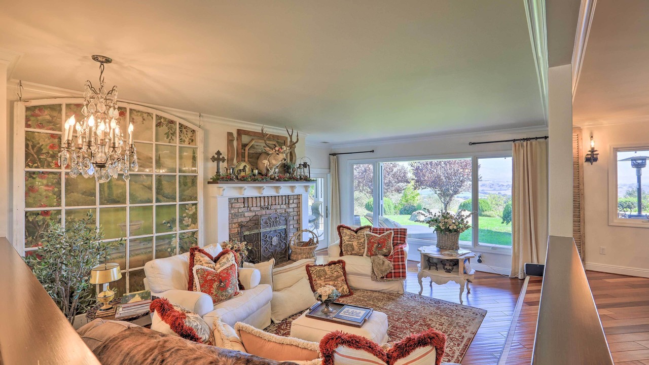 Photo of Livingroom in Solvang