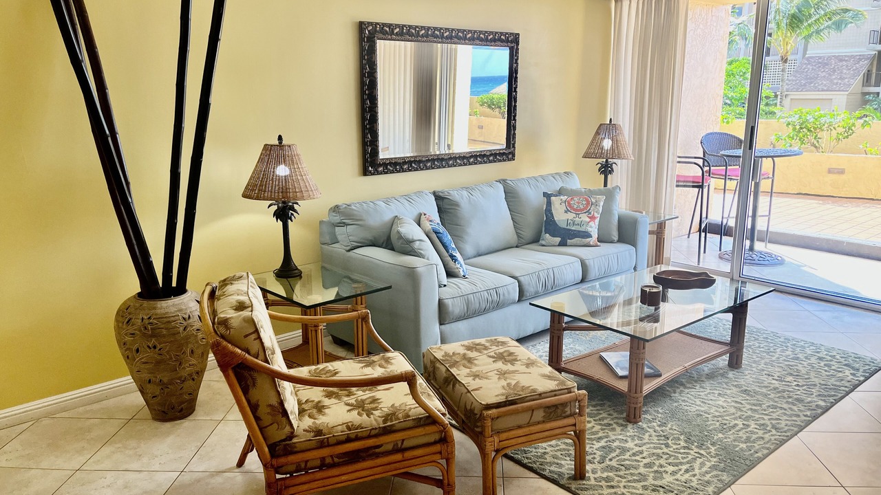 Photo of Livingroom in Kahana