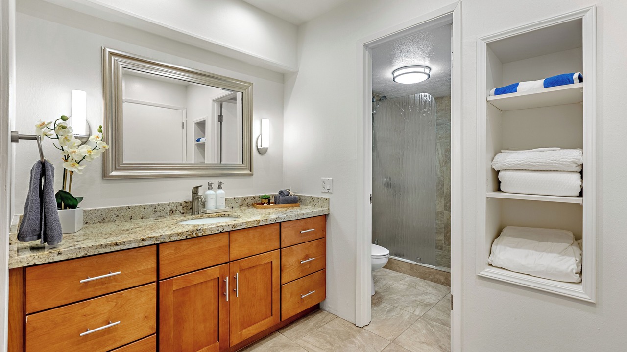 Photo of Bathroom in Kaanapali