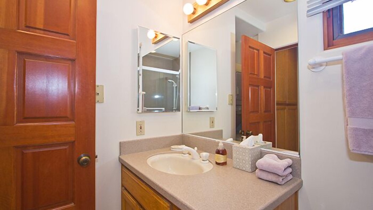 Photo of Bathroom in Toro Canyon