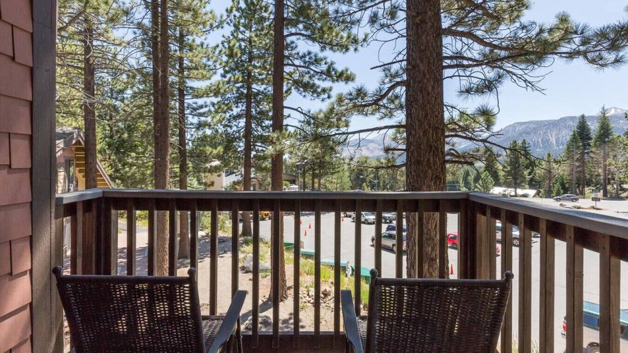 Photo of Patio Balcony in Mammoth Lakes